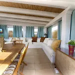 בית הארחה Terrace Center 4*