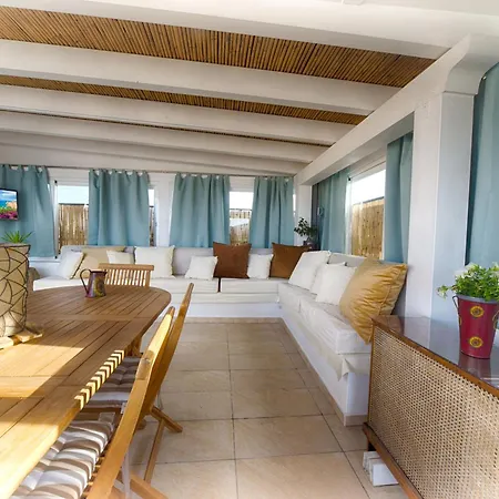게스트하우스 And Rooftop Terrace Center 4*