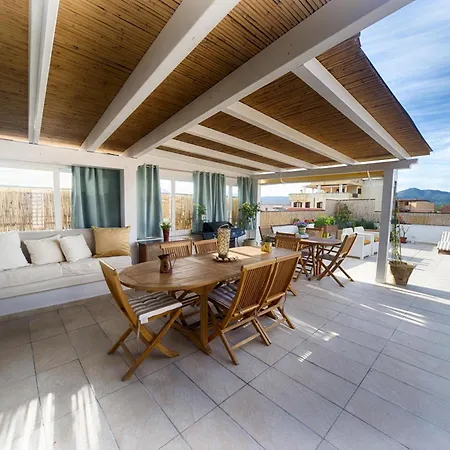 And Rooftop Terrace Center